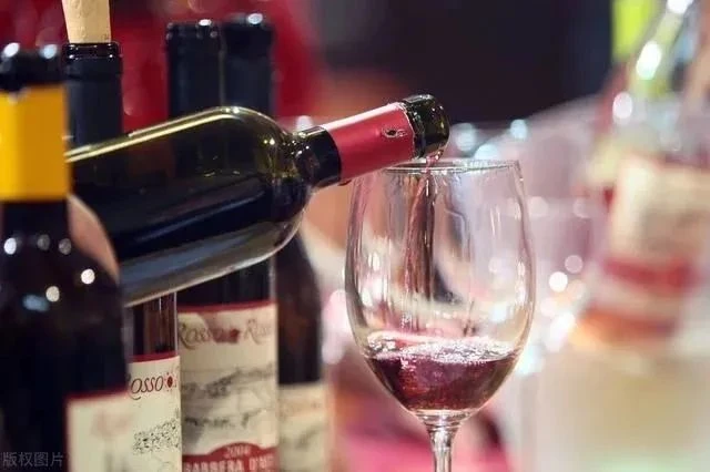 wine pourer wine pourer